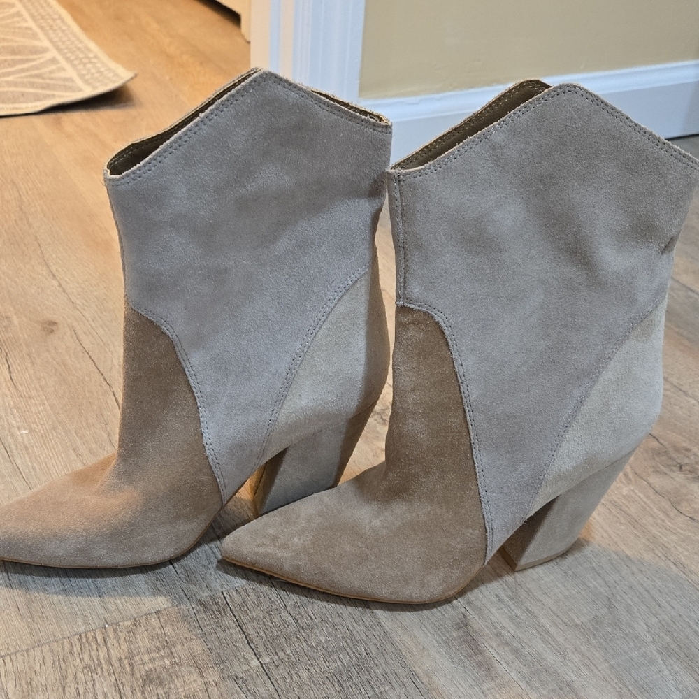DOLCE VITA Suede Heeled Ankle Boots in Taupe